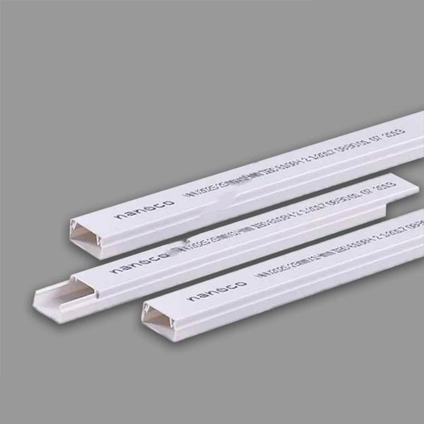 Nẹp luồn dây điện dạng vuông 2.5P Nanoco NNV1725